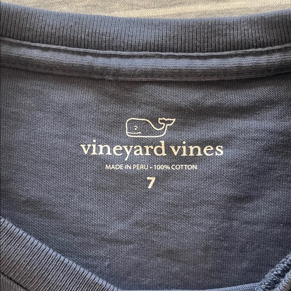 GUC Vineyard Vines boys size 7 football tshirt - Picture 4 of 4